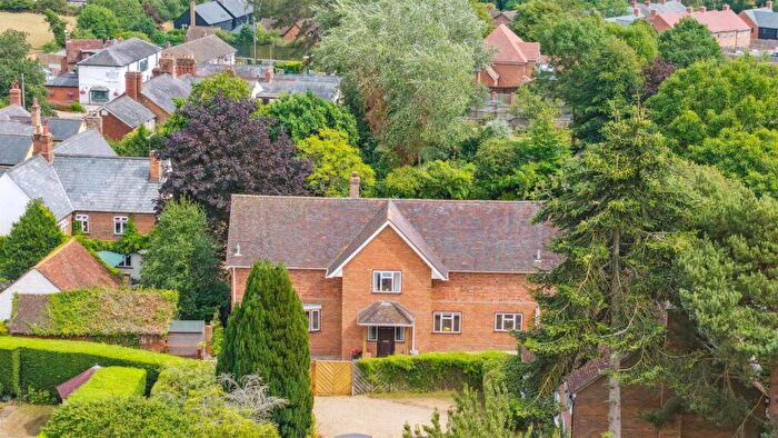 3 Bedroom Detached House For Sale In Church Lane, Soulbury, Buckinghamshire, LU7