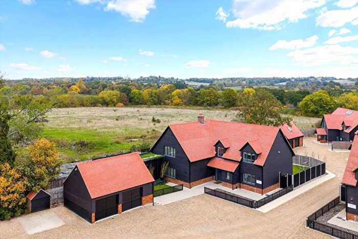 4 Bedroom Detached House To Rent In Watling Street, Radlett, Hertfordshire, WD7