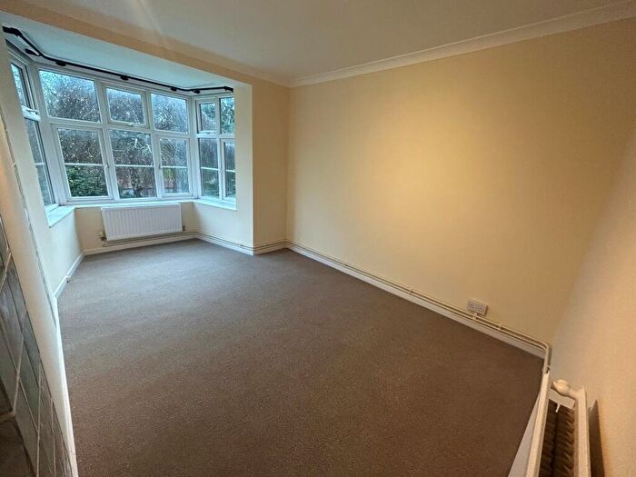 1 Bedroom Apartment To Rent In Stanborough Green, Welwyn Garden City, AL8
