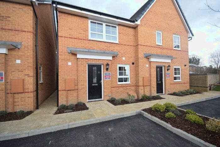 3 Bedroom Semi-Detached House To Rent In Pembrooke Road, Watton, IP25