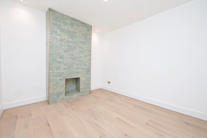 3 Bedroom Terraced House For Sale In East Cliff, Folkestone, CT19