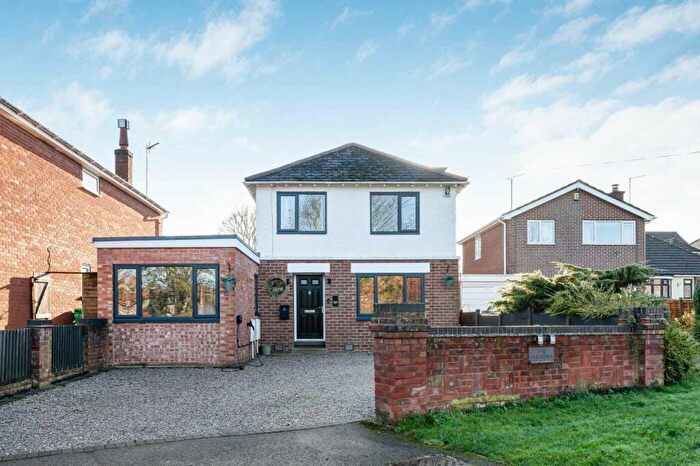 4 Bedroom Detached House For Sale In Badby Road West, Daventry, NN11