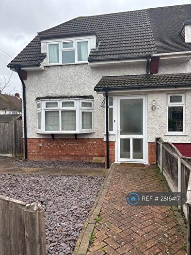 2 Bedroom End Of Terrace House To Rent In Byron Way, Romford, RM3