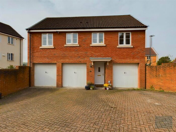 1 Bedroom Detached House For Sale In Bishopsmead, Staverton, Trowbridge, BA14