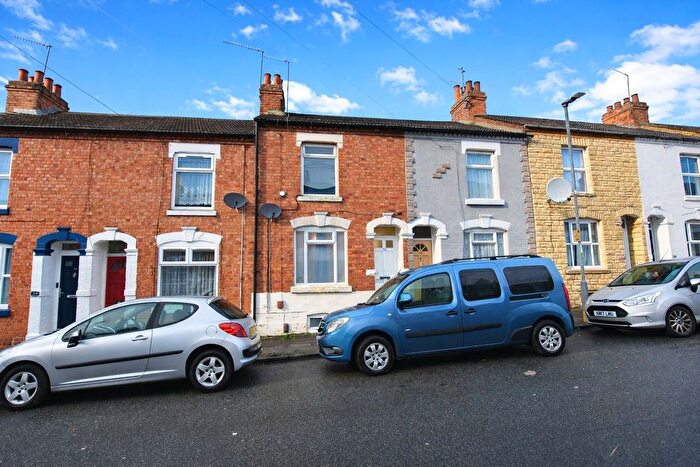 3 Bedroom Terraced House For Sale In Baker Street, Semilong, Northampton, NN2