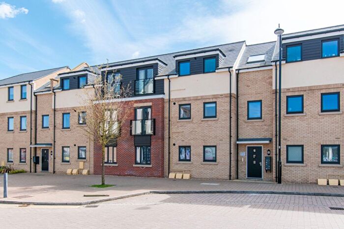 2 Bedroom Flat For Sale In Sullivan Court, Biggleswade, SG18
