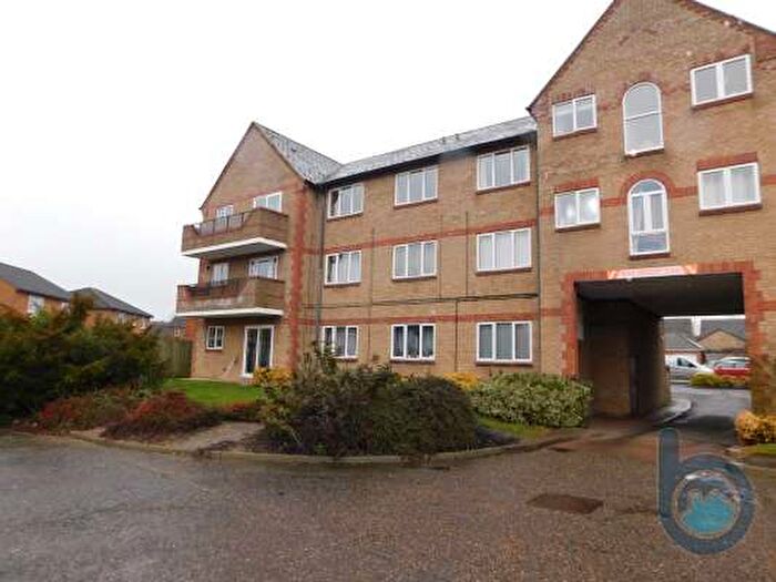 1 Bedroom Flat To Rent In Farnsworth Court, Fletton, Peterborough, PE2