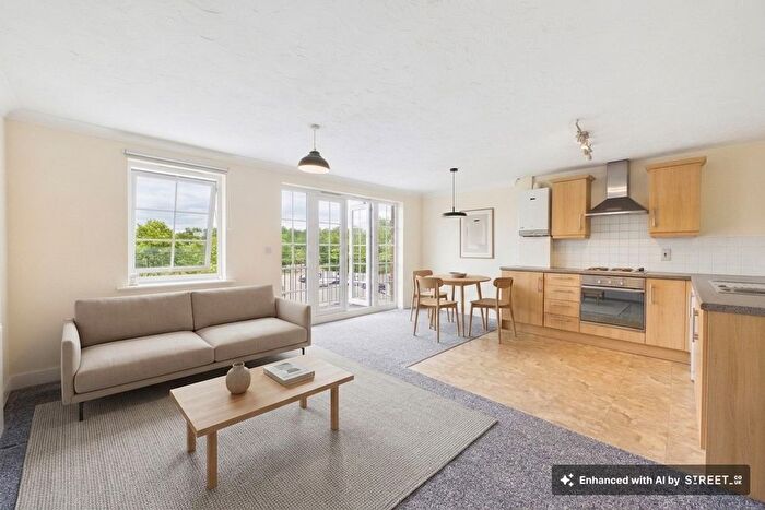 2 Bedroom Flat For Sale In Elphins Drive, Beaumont Court, WA4