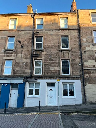 2 Bedroom Flat To Rent In Murdoch Terrace, Fountainbridge, Edinburgh, EH11