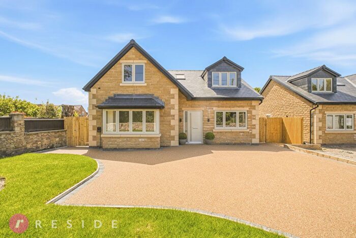 4 Bedroom Detached House For Sale In Woodhouse Lane, Norden, Rochdale, OL12