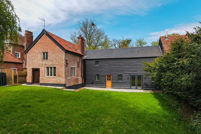4 Bedroom Barn Conversion To Rent In Claydon, Mockbeggars, IP6