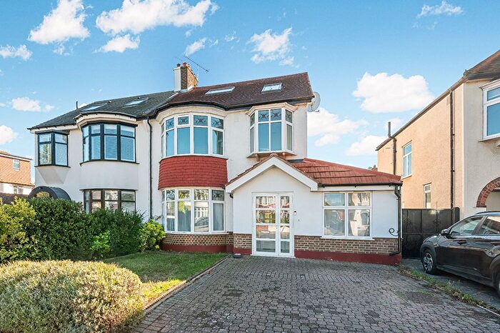 4 Bedroom Detached House To Rent In Station Road, West Wickham, BR4