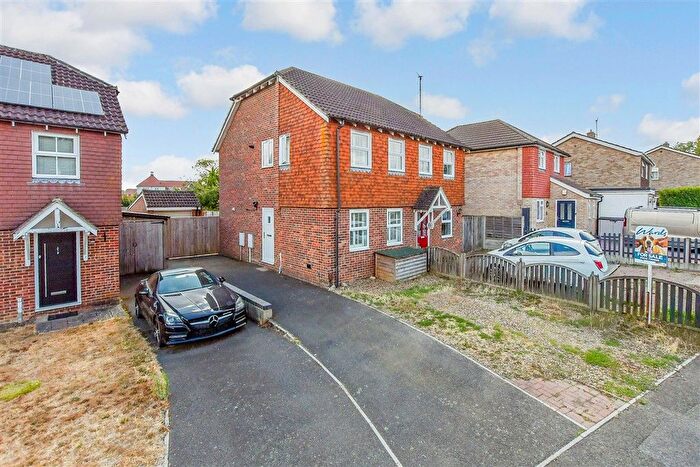 2 Bedroom Semi-Detached House For Sale In Ufton Close, Maidstone, Kent, ME15