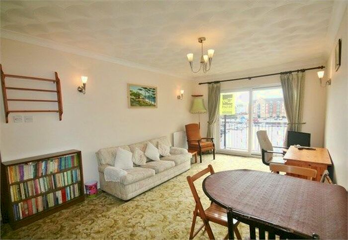 2 Bedroom Flat To Rent In York Court, Maritime Quarter, Swansea, SA1