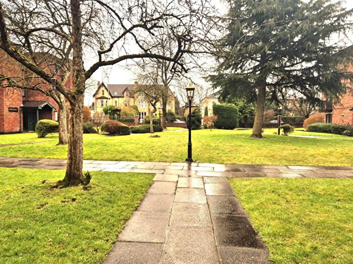 1 Bedroom Flat To Rent In Wilmslow Road, Manchester, M14