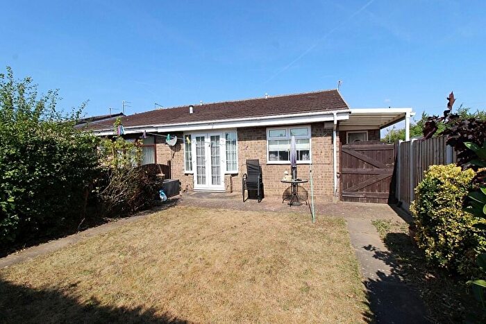 1 Bedroom Detached Bungalow For Sale In Fleming Way, Flanderwell, Rotherham, S66