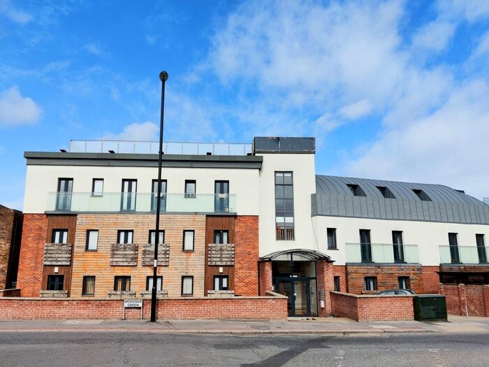 1 Bedroom Flat To Rent In Woodside Green, Woodside, Croydon, SE25