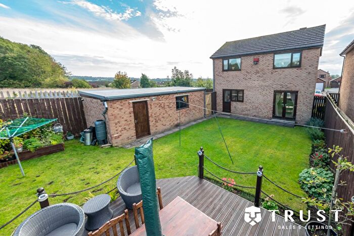 3 Bedroom Detached House For Sale In Moat Hill Farm Drive, Birstall, WF17