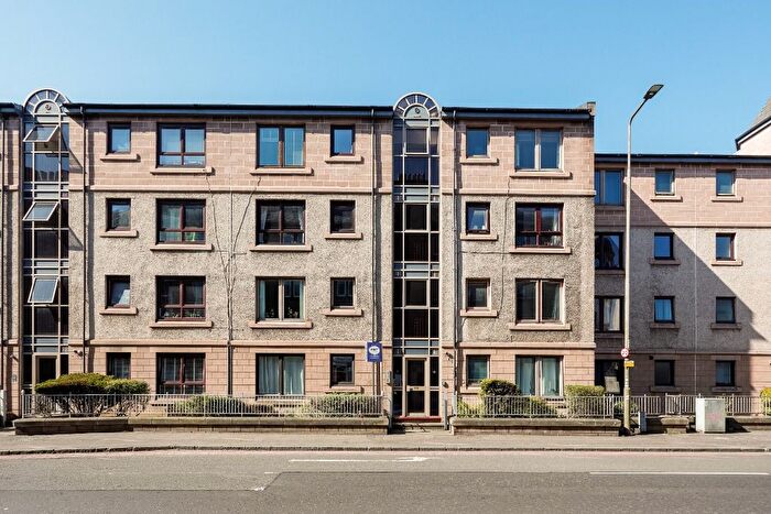 2 Bedroom Flat To Rent In Slateford Road, Slateford, Edinburgh, EH11