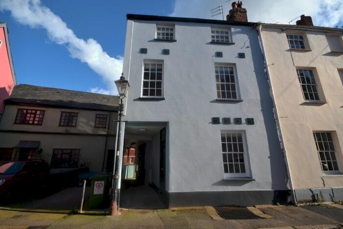 3 Bedroom Maisonette To Rent In Melbourne Street, Exeter, EX2