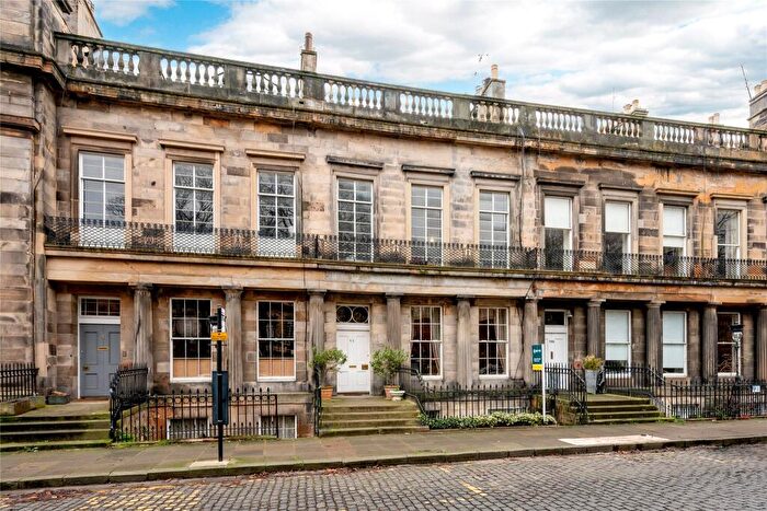 2 Bedroom Apartment For Sale In St. Bernards Crescent, Stockbridge, Edinburgh, EH4