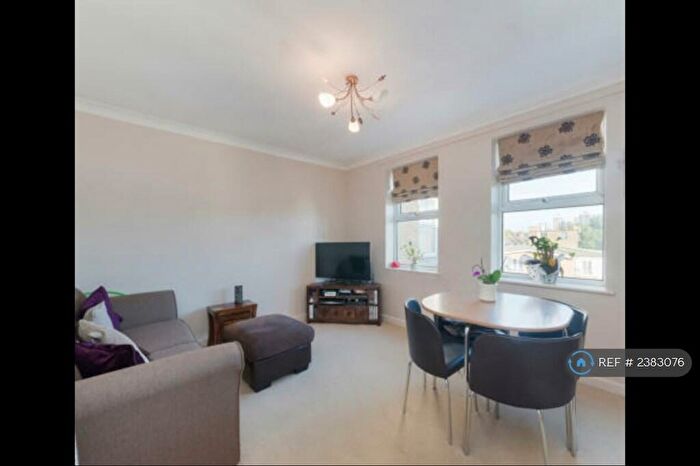 1 Bedroom Flat To Rent In Lavender House, London, SE15