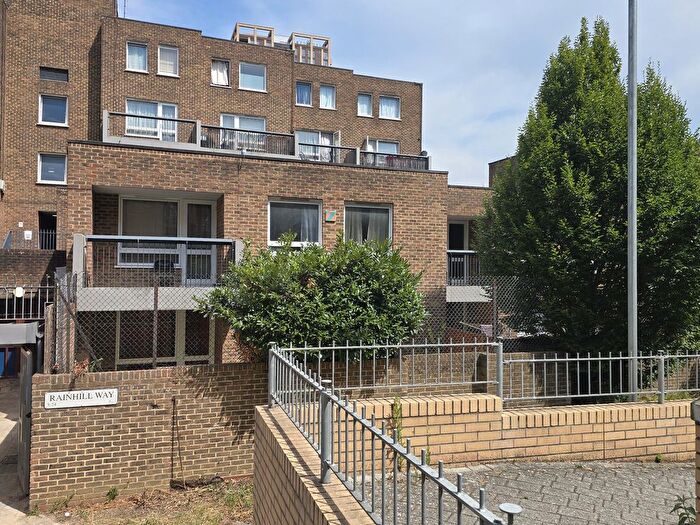 2 Bedroom Flat To Rent In Rainhill Way, London, E3