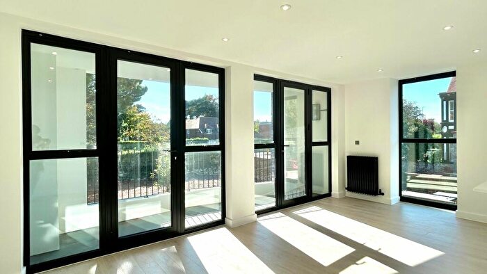 2 Bedroom Apartment To Rent In Shorncliffe Road, Folkestone, CT20
