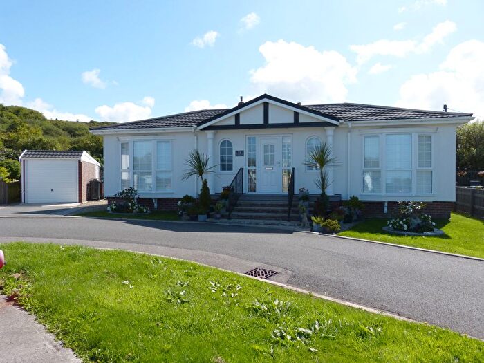 2 Bedroom Mobile/park Home For Sale In Kew Pennmena, Higher Fraddon, TR9