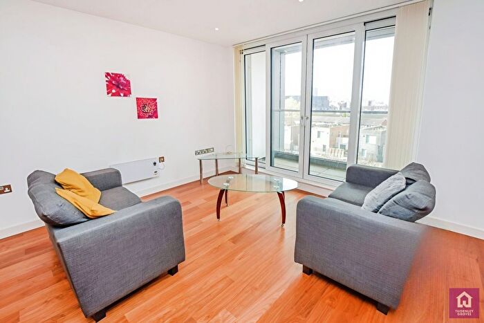 2 Bedroom Flat To Rent In Milliners Wharf, Munday Street, New Islington, Manchester, M4