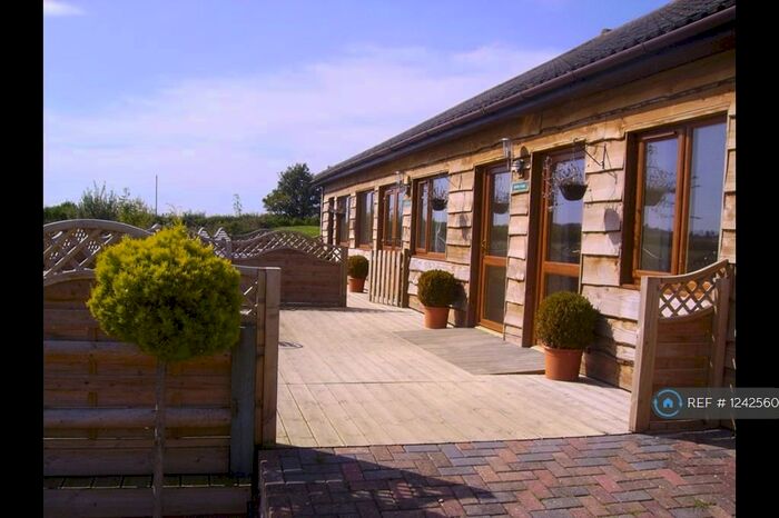 2 Bedroom Bungalow To Rent In Wayside Farm, Shepton Mallet, BA4