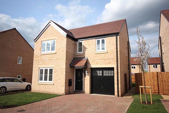 4 Bedroom Detached House To Rent In Apple Tree Close, Fenstanton, Cambs, PE28