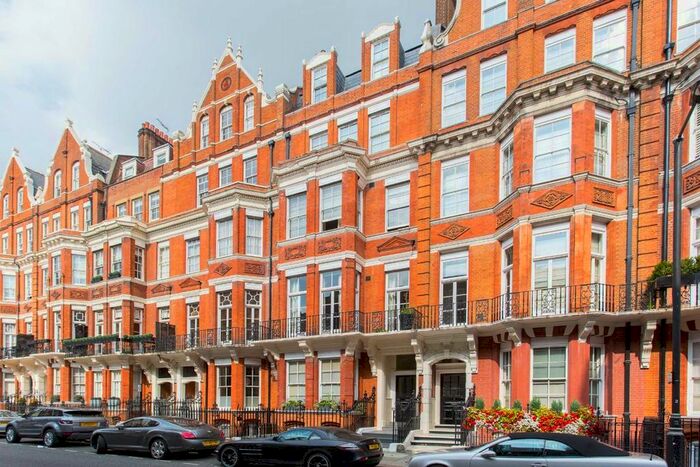 4 Bedroom Flat To Rent In Green Street, London, W1K