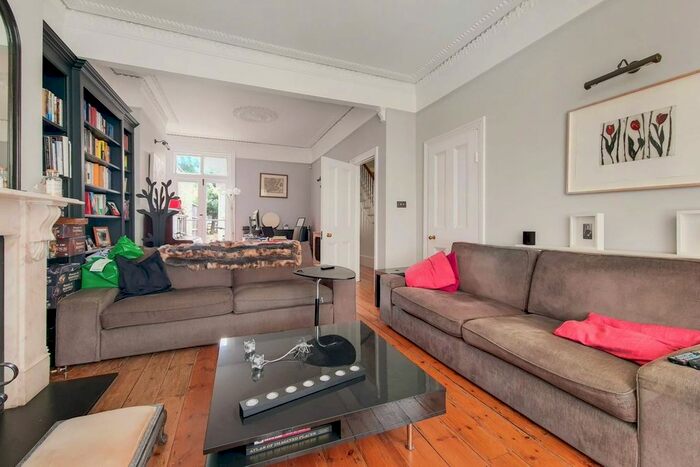 5 Bedroom Property To Rent In Hambalt Road, Abbeville Village, London, SW4