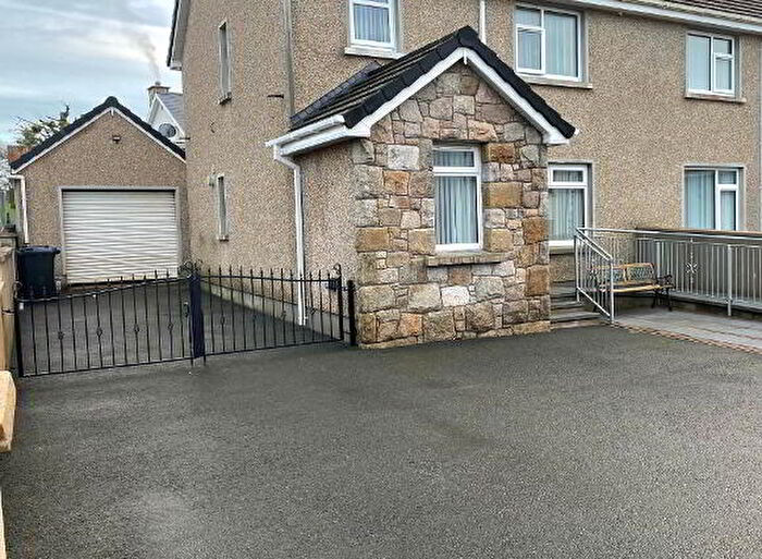 3 Bedroom Semi-Detached House For Sale In Tullydale Drive, Kilkeel, BT34