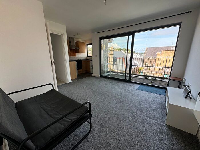 1 Bedroom Flat To Rent In St Helens Court, Swansea, SA1