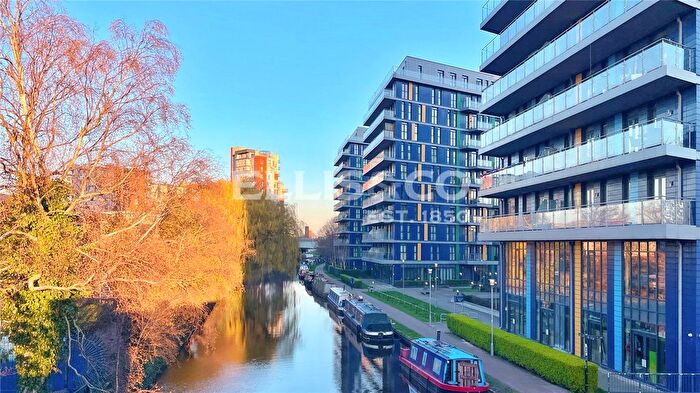 2 Bedroom Flat For Sale In Hatton Road, Wembley, HA0