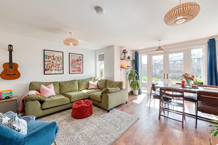 3 Bedroom Terraced House To Rent In Grubb Gardens, South Queensferry, Edinburgh, EH30