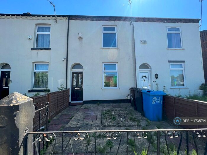 2 Bedroom Terraced House To Rent In Walkden Road, Manchester, M28