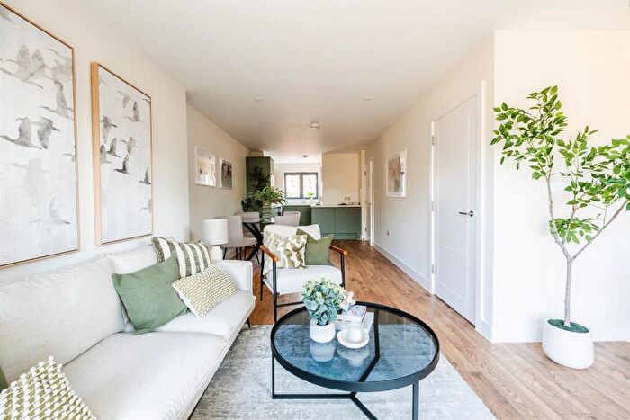 3 Bedroom Semi Detached House For Sale In Alfriston Road, Seaford, BN25