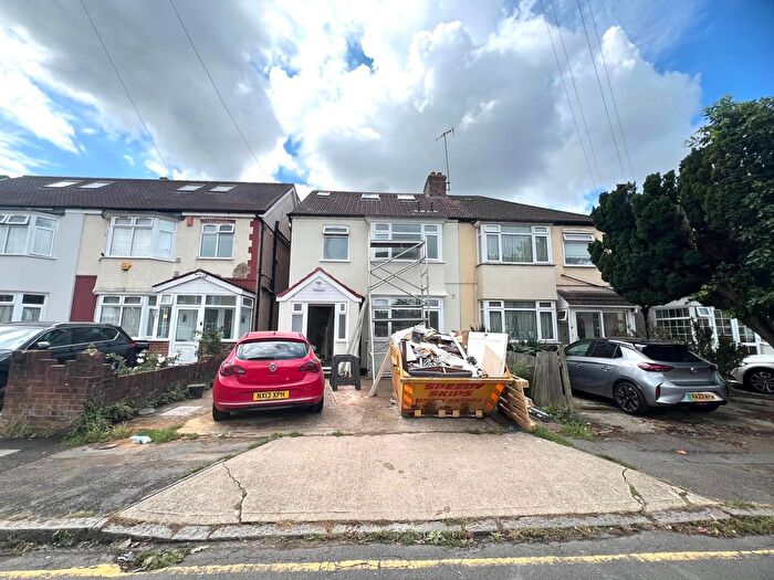 6 Bedroom Semi-Detached House To Rent In Bulstrode Road, Hounslow, TW3