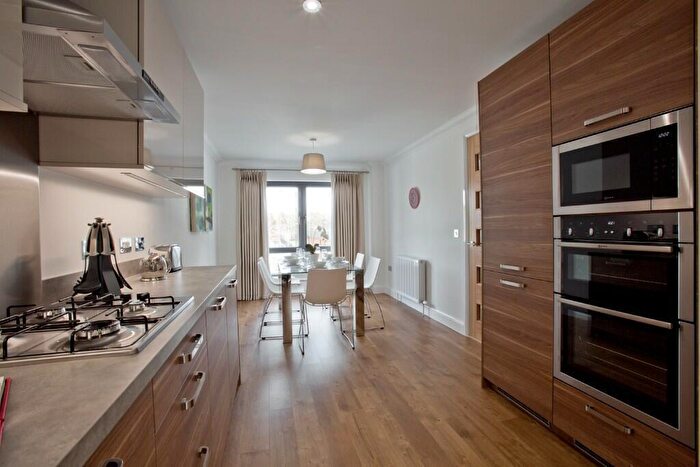 3 Bedroom Town House To Rent In Stoneywood Brae, Aberdeen, Aberdeenshire, AB21