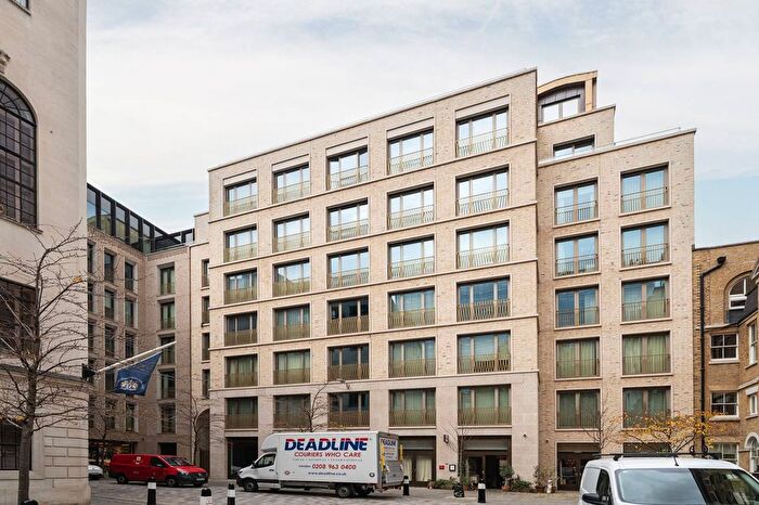 2 Bedroom Flat For Sale In Bartholomew Close, Barbican, London, EC1A