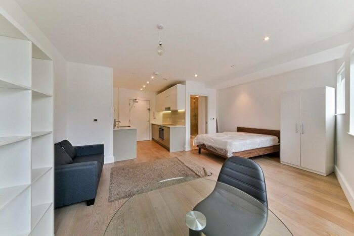 Studio To Rent In Osborn Terrace, London, SE3