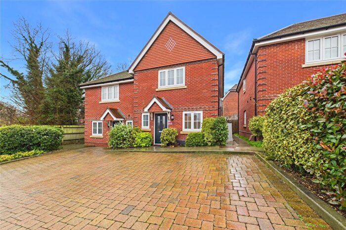 2 Bedroom Semi Detached House For Sale In Sheffield Close, Pangbourne, Reading, Berkshire, RG8