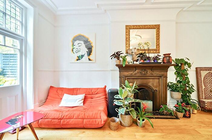 6 Bedroom Terraced House For Sale In Glenloch Road, Belsize Park, London, NW3