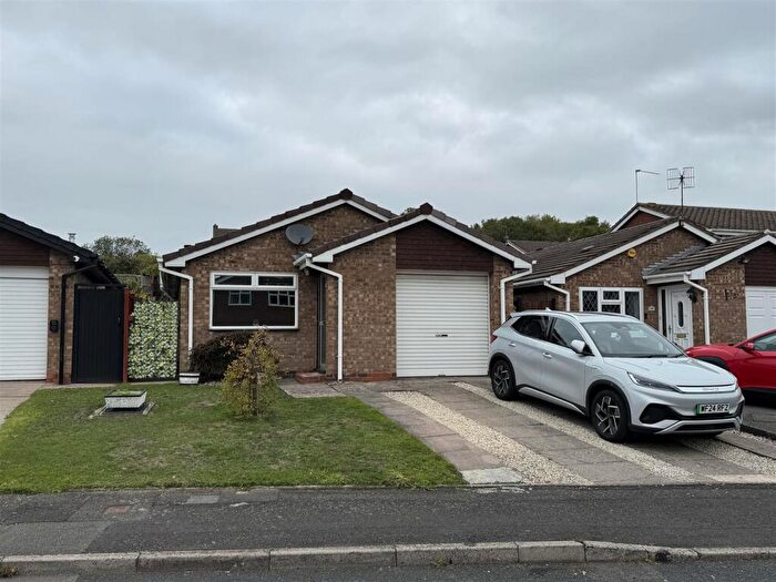 2 Bedroom Detached Bungalow For Sale In Shearwater Drive, Brierley Hill, DY5