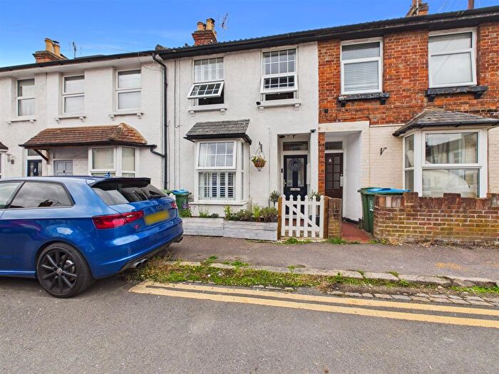 2 Bedroom Terraced House For Sale In West Street, Aylesbury, Buckinghamshire, HP19