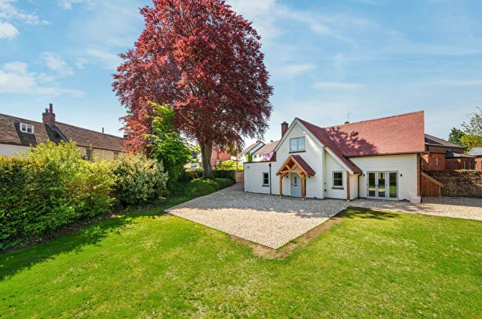 3 Bedroom Detached House For Sale In Police Station Lane, Droxford, SO32