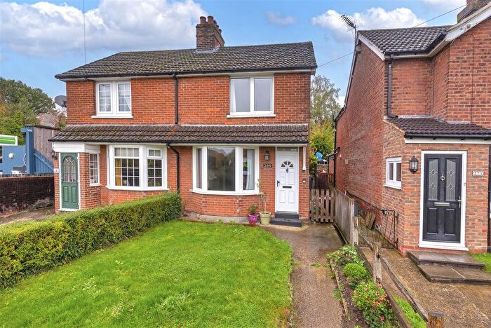 2 Bedroom Semi-Detached House For Sale In London Road, West Malling, ME19